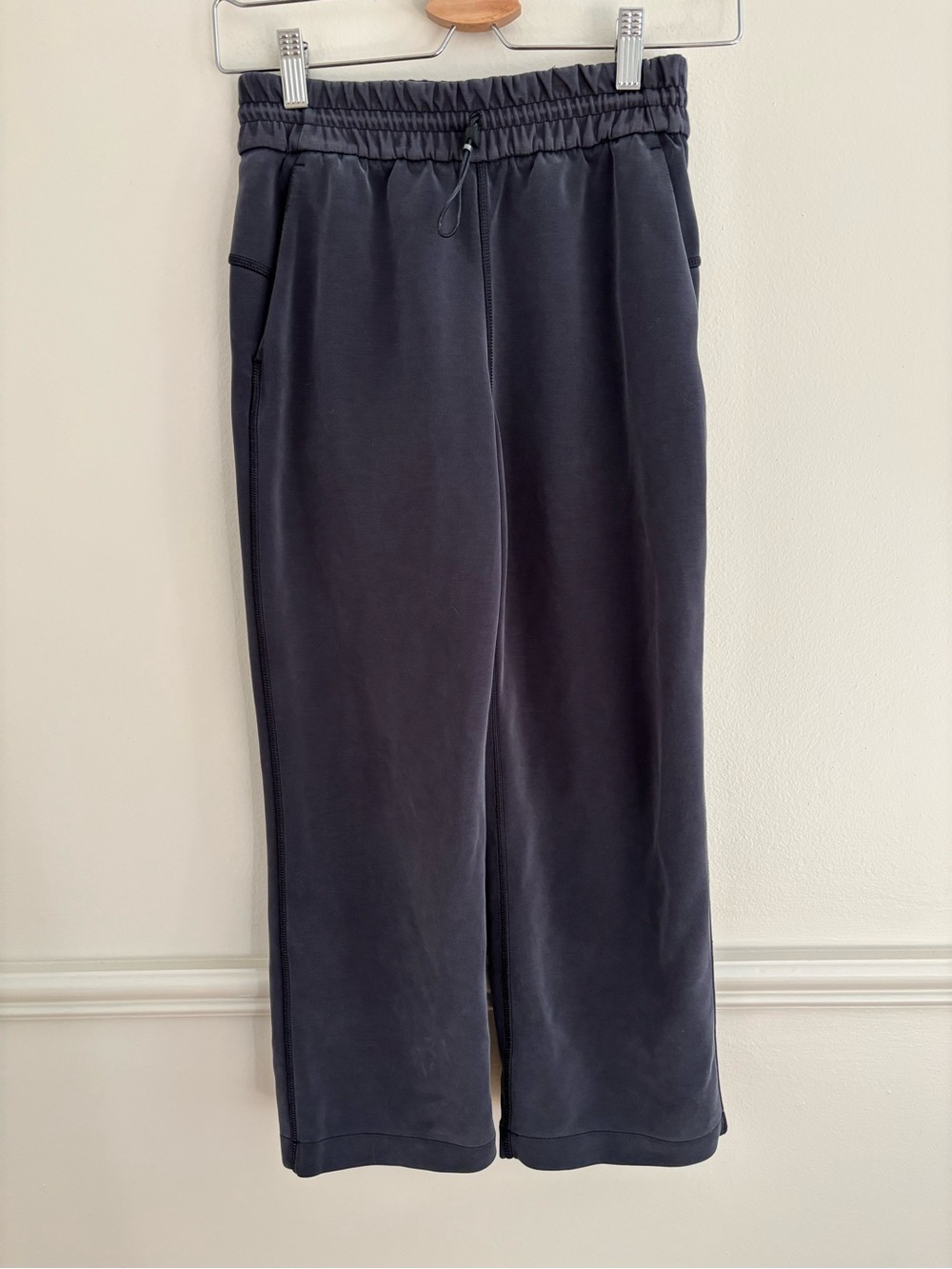 lululemon athletica Charcoal softstream cropped Joggers